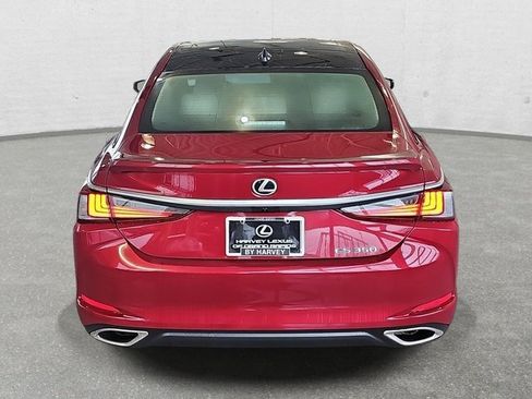 New 2025 Lexus ES 350 Ultra Luxury image 6