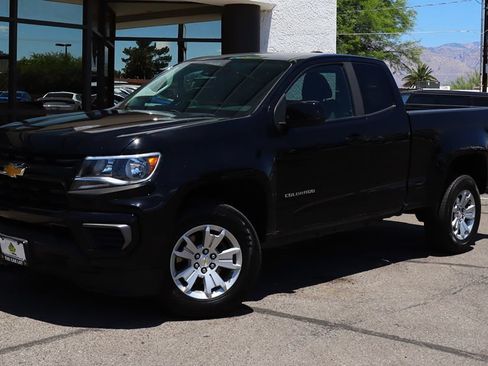 Used 2022 Chevrolet Colorado LT w/ Fleet Safety Package RWD image 2