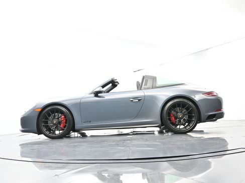 Certified 2018 Porsche 911 Targa 4 GTS image 58