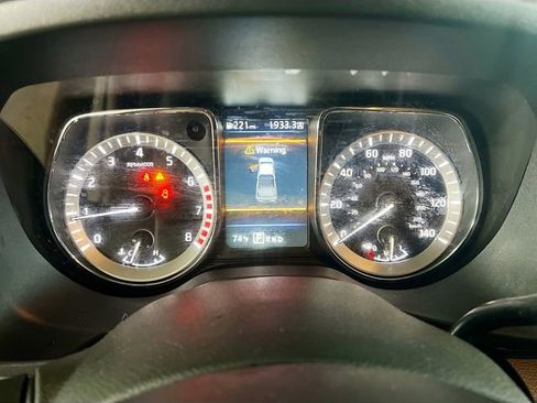 Used 2019 Nissan Titan S w/ S Utility Package image 14