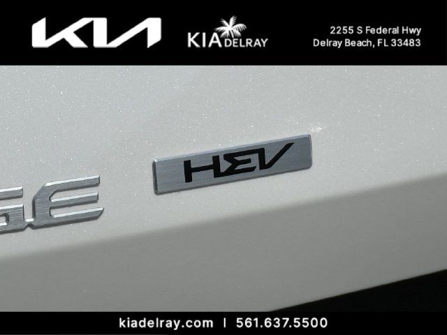 Certified 2024 Kia Sportage EX AWD/4WD image 9