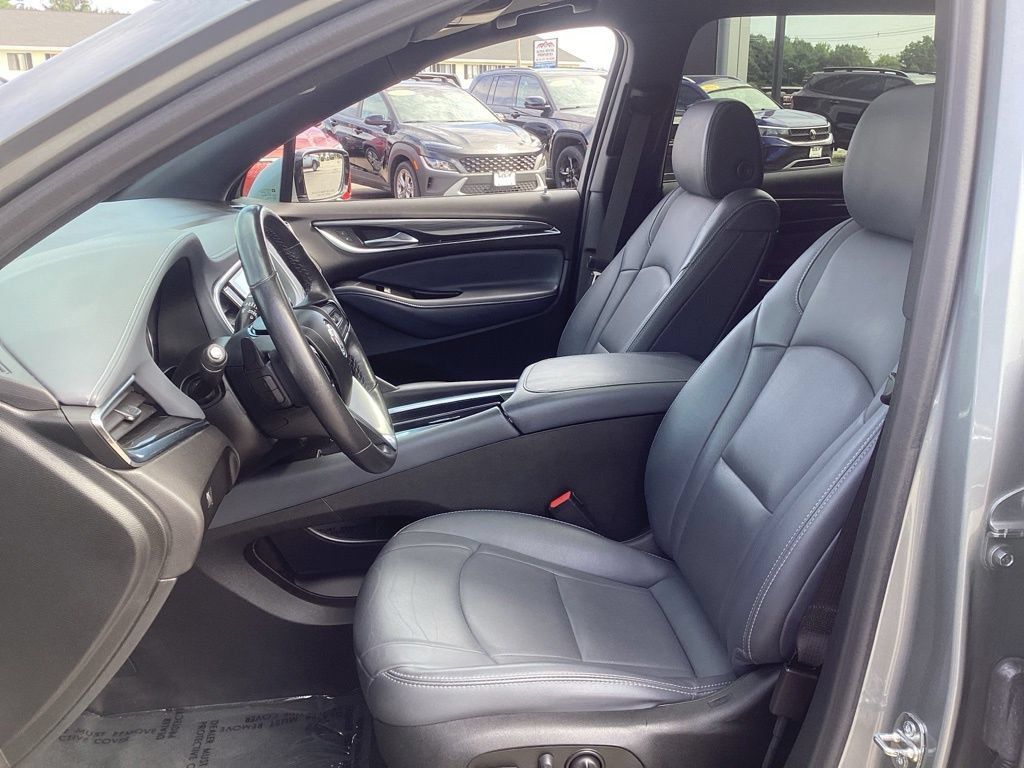 Used 2023 Buick Enclave Essence w/ Experience Buick Package AWD/4WD image 15