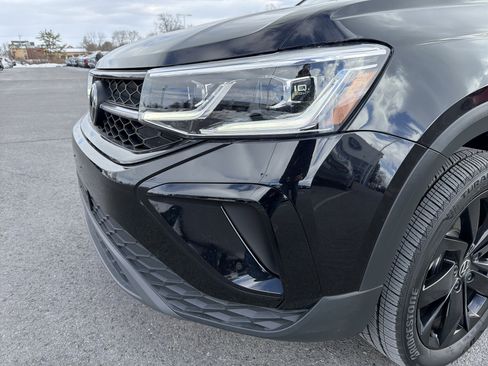 Used 2024 Volkswagen Taos SE image 10