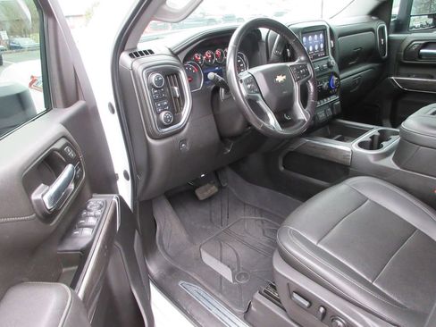 Certified 2022 Chevrolet Silverado 3500 LTZ w/ LTZ Convenience Package AWD/4WD image 16