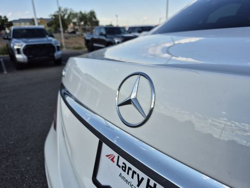 Used 2020 Mercedes-Benz E 350 4MATIC Sedan image 20