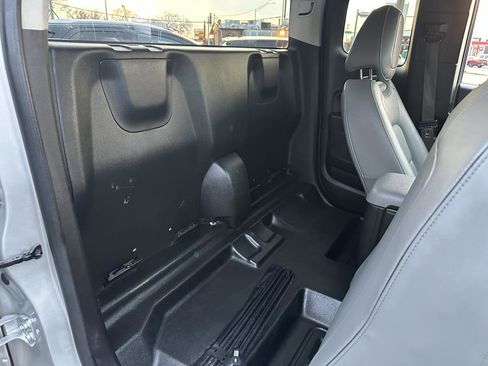 Used 2020 Chevrolet Colorado W/T image 30