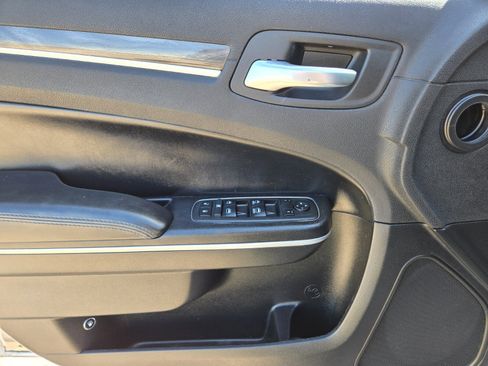 Used 2016 Dodge Charger SXT image 14