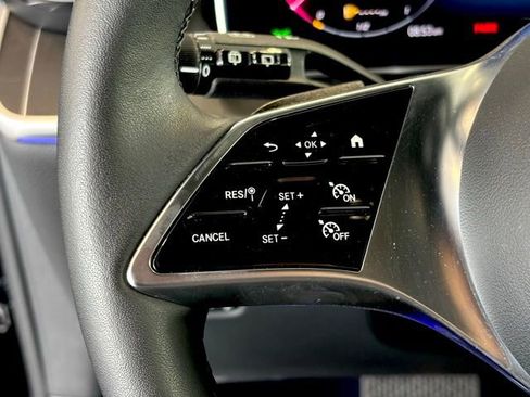 Certified 2025 Mercedes-Benz GLC 300 4MATIC image 25