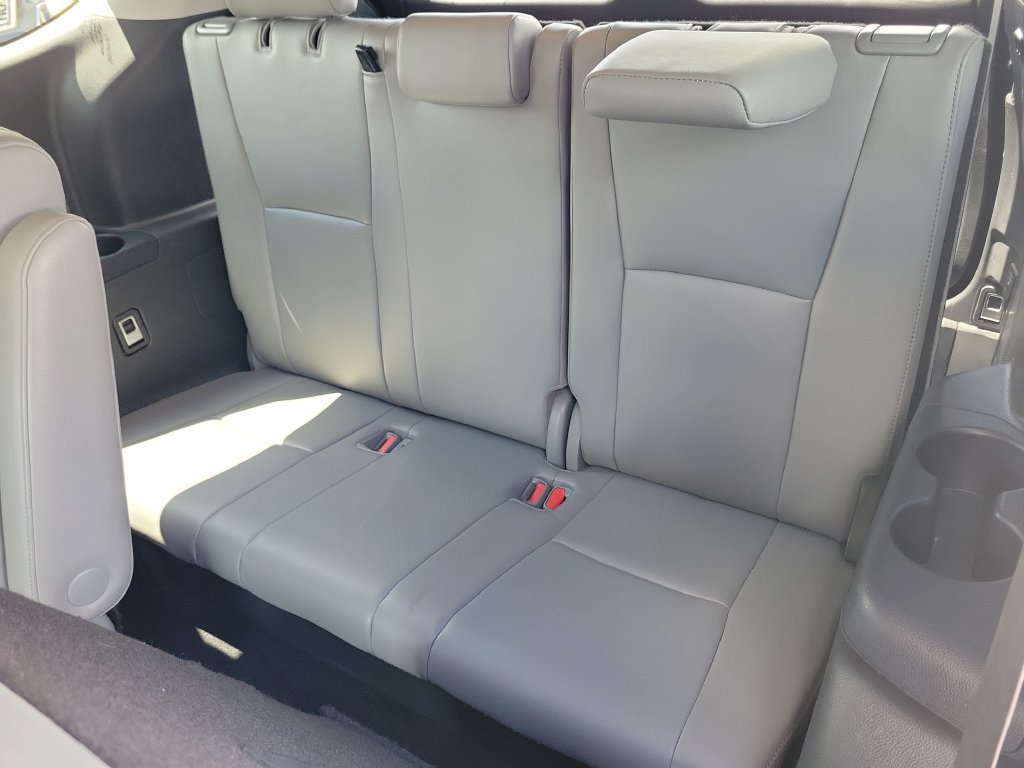 Used 2020 Toyota Highlander Limited AWD/4WD image 10
