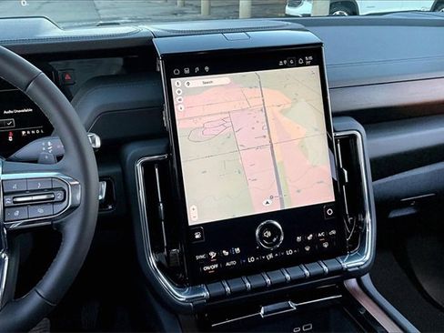 New 2026 GMC Yukon XL Denali image 7