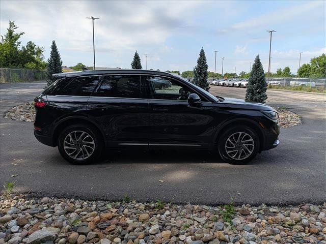 Certified 2022 Lincoln Corsair AWD w/ Equipment Group 101A image 6