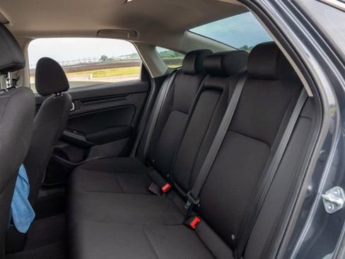 Used 2023 Honda Civic EX image 15