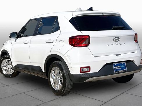 Used 2021 Hyundai Venue SE FWD image 12