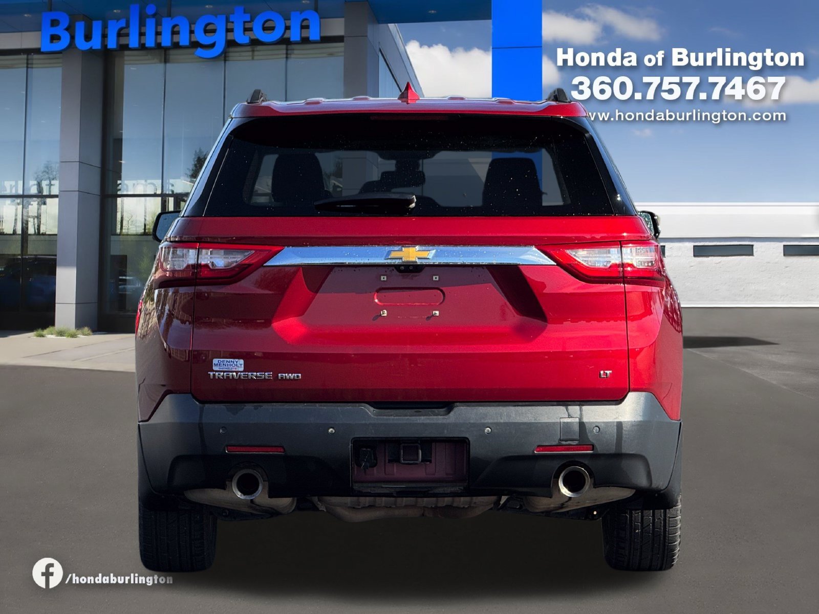 Used 2020 Chevrolet Traverse LT w/ LT Premium Package AWD/4WD image 5
