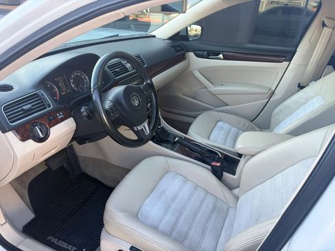Used 2013 Volkswagen Passat TDI SEL Premium FWD image 11