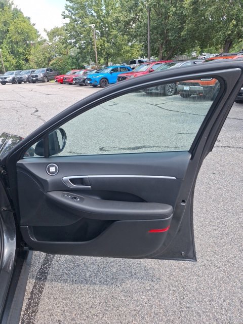 Used 2023 Hyundai Sonata SE FWD image 18