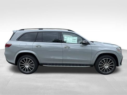 New 2026 Mercedes-Benz GLS 580 4MATIC image 6