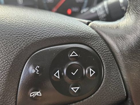 Used 2019 Chevrolet Impala LT FWD image 12