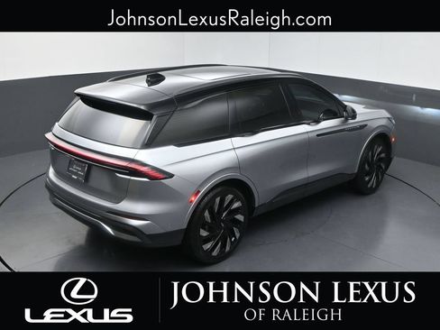 Used 2024 Lincoln Nautilus Reserve w/ Equipment Group 202A AWD/4WD image 23