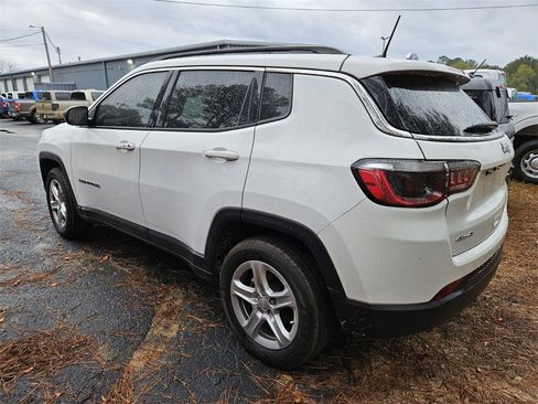 Used 2023 Jeep Compass Latitude w/ Sun and Sound Group image 6