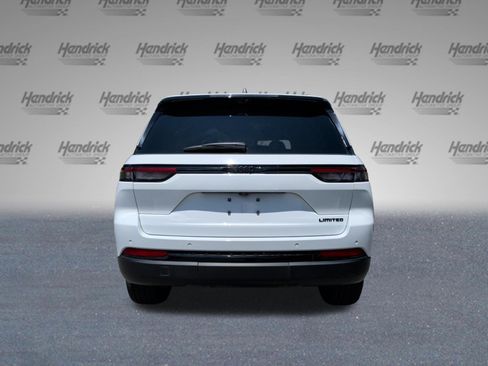 Used 2025 Jeep Grand Cherokee Limited w/ Luxury Tech Group II RWD image 8