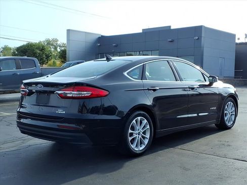 Certified 2019 Ford Fusion SEL image 4