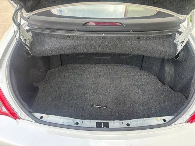 Used 2006 Toyota Solara SE FWD image 11