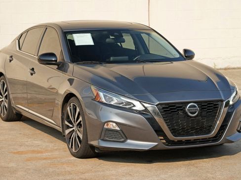 Used 2022 Nissan Altima 2.0 SR FWD image 47