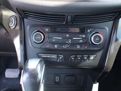 Used 2018 Ford Escape Titanium AWD/4WD image 10