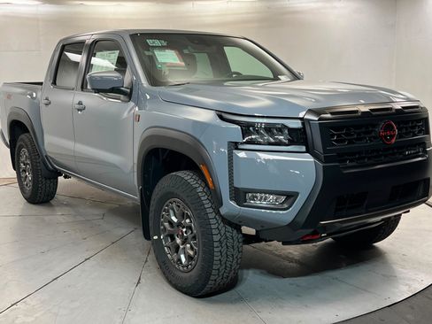New 2026 Nissan Frontier PRO-4X w/ Pro Premium Package AWD/4WD image 7