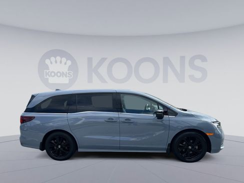 Used 2024 Honda Odyssey Sport image 8