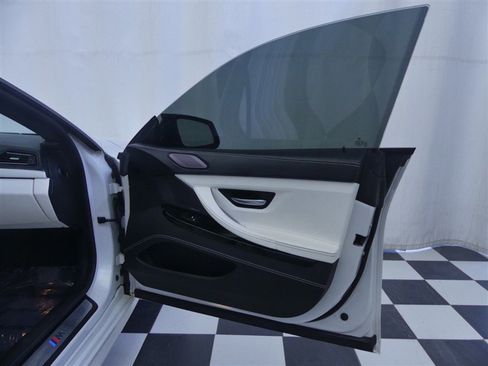 Used 2015 BMW 650i Gran Coupe xDrive image 25