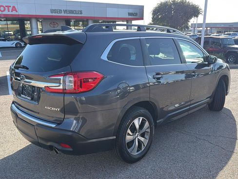 Used 2024 Subaru Ascent Premium w/ Convenience Package AWD/4WD image 3