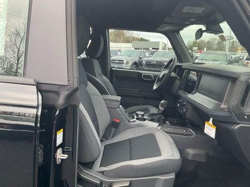 New 2025 Ford Bronco 4-Door w/ Sasquatch Package AWD/4WD image 10