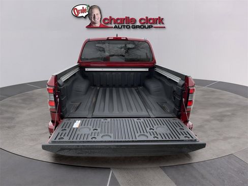 Used 2025 Nissan Frontier Pro-X w/ Pro Convenience Package image 6