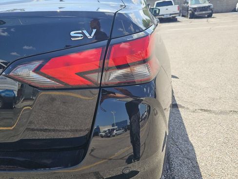 Used 2023 Nissan Versa SV FWD image 32