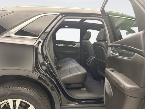 Used 2020 Cadillac XT5 Premium Luxury AWD/4WD image 21