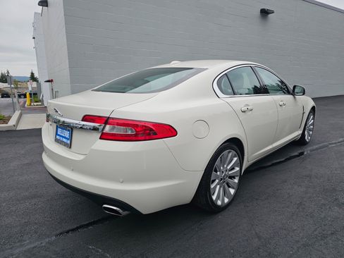 Used 2009 Jaguar XF Premium RWD image 7