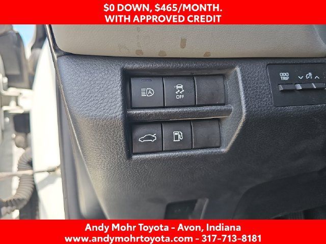 Used 2019 Toyota Avalon XLE w/ Moonroof Package FWD image 14