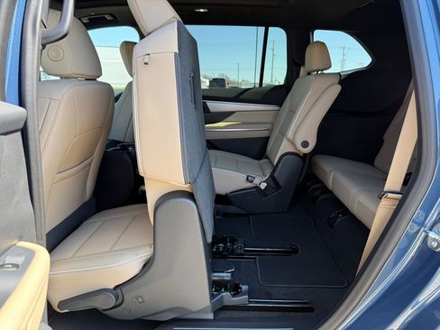 New 2026 Buick Enclave Preferred w/ Power Package AWD/4WD image 6