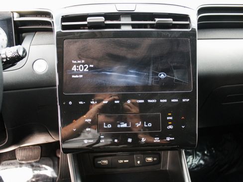 Used 2023 Hyundai Tucson Limited AWD/4WD image 18
