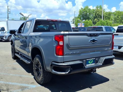 Used 2024 Chevrolet Silverado 1500 ZR2 w/ Technology Package AWD/4WD image 4
