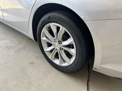 Used 2019 Chevrolet Malibu LT FWD image 14