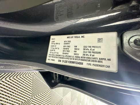 Used 2021 Tesla Model 3 Long Range AWD/4WD image 12