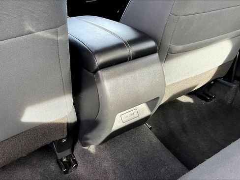 Used 2024 Nissan Altima 2.5 SV image 10