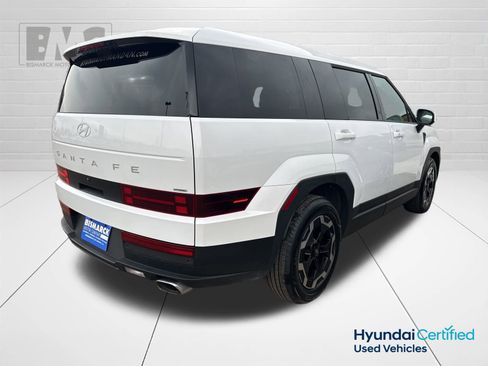 Used 2025 Hyundai Santa Fe SE image 3