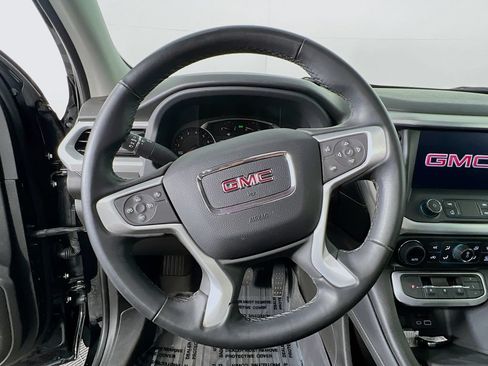 Used 2023 GMC Acadia SLT w/ Trailering Package AWD/4WD image 11