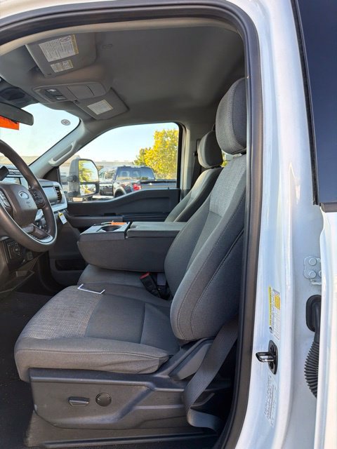 Used 2024 Ford F350 XLT AWD/4WD image 6