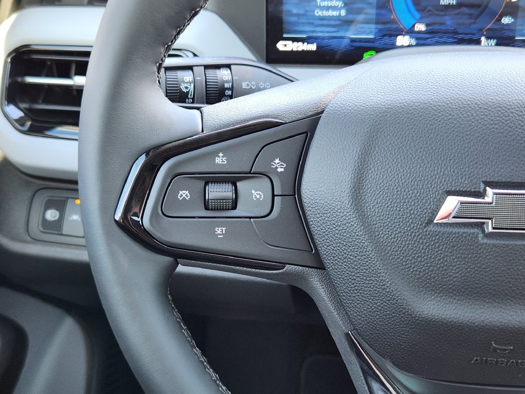 New 2027 Chevrolet Bolt RS w/ Technology Package FWD image 18