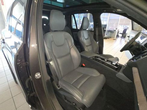 Used 2023 Volvo XC90 B6 Ultimate w/ Protection Package Premier image 26